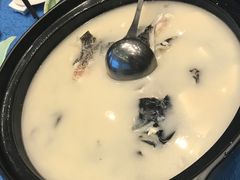 浓汤鱼头-老淳安—伴山伴湖(千岛湖开元度假村店)