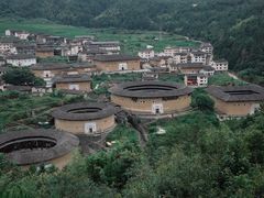 -初溪土楼群