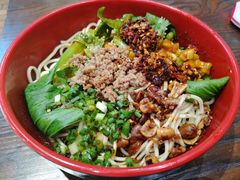 -爆炸头阿姨小四川正宗川味小吃(无任何分店)