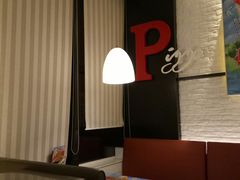 -必胜客(武汉欢乐谷店)