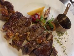 -卡普里披萨·牛扒·下午茶