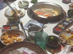 -喃喃椰·糟粕醋·椰子鸡火锅(七堡花园店)