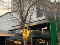 -洛缦音乐餐厅(工业展览馆万象城店)