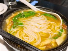 云南野生菌米线-南蛮子(进贤路店)