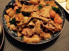 -鸡遇虾煲干锅火锅(小寨金莎店)