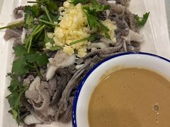 -六顺园清真回族饭店(工程街店)