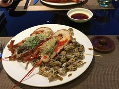 -大中华希尔顿酒店-念自助餐·嗨啤·小龙虾