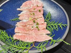 -山川小町·极番烧肉(新地假日广场店)