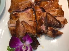 -阿瓦山寨·湘菜现炒·剁椒鱼头王(咸阳总店)