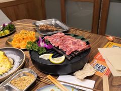 -明洞阿姨·韩式酱蟹烤肉·创意料理(三元桥店)