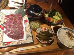 -肉魁屋·烧肉·烧鸟·酒场(高新店)