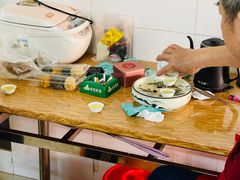 -松树干拌面店