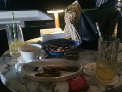 -瑰丽酒店·海吧·天际下午茶·现场DJ·天台酒吧