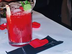 草莓饮品-壳里西餐厅Coquille Seafood Bistro(蒙自路店)