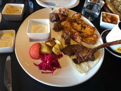 -Efes Turkish & Mediterranean Cuisine 艾菲斯餐厅(陆家嘴店)