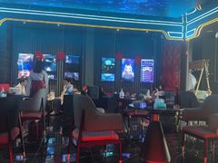 -屋有岛沉浸游戏旗舰店(中山公园店)