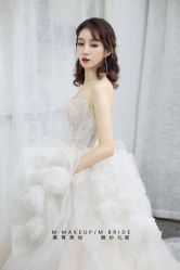 点击看大图 -曼青婚纱礼服馆