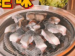 -围炉肉舍•炭烤活鳗•丹东海鲜烤肉(步行街店)