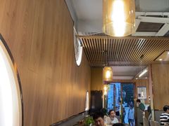 大堂-围炉肉舍•炭烤活鳗•丹东海鲜烤肉(步行街店)