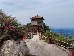 -鸡鸣山旅游风景区