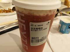 芝芝莓莓桃-喜茶(上海兴业太古汇店)