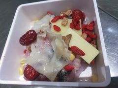 -马家斑.鲜鱼火锅(松湖万科店)