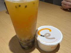 -CoCo都可(上海环球港店)