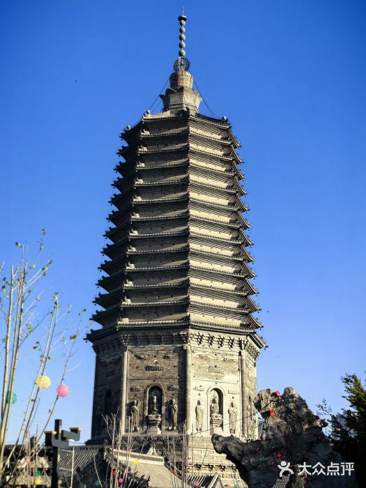 古塔公园图片