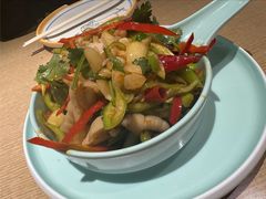 凉拌鸡爪子-街角等你.大连海鲜烧烤.经典铁板海鲜串(西安路店)