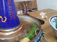 -毛辣果·贵州红酸汤牛肉火锅(西单店)