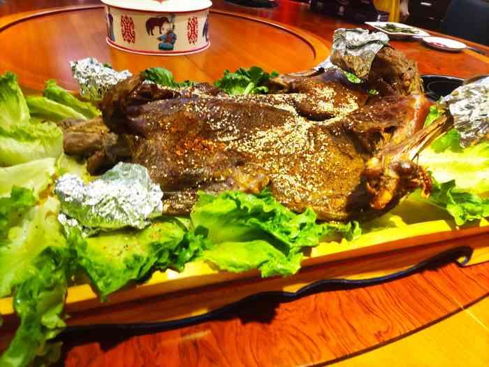 羊妈妈烤全羊(桂园店)-"今天晚上公司聚会.有大餐吃了呵呵.吃什么.