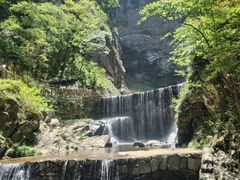 -燕子河大峡谷天坑仙境