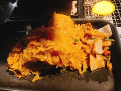 招牌五花配酸菜-伍丁·烤牛肋(和平东桥店)