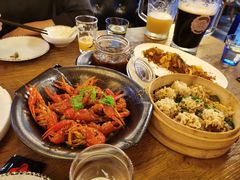 -爱啤精酿·民谣酒馆(滨江店)