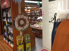 -西西弗书店&矢量咖啡(凯德晶萃广场店)