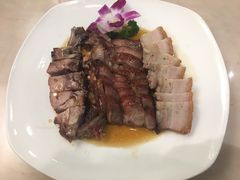 烧味拼盘-有米猪港式餐厅