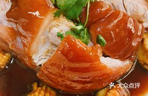 Braised Pig Trotter with Abalone in Rock Sugar Sauce