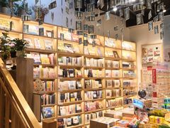 -猫的天空之城概念书店(杭州南宋御街店)