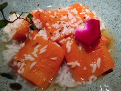 -蜜桃餐厅·伴山(湖滨商业街店)