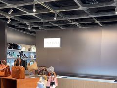 -OWLBOU买手店(新天地时尚店)