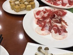 -蓝鲸大酒店旋转餐厅