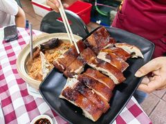 烧乳猪-雅憩花园餐厅