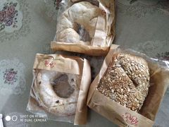 -红宝石·鲜奶小方·海派西点房(丰庄店)