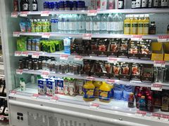 零售区-好特卖HotMaxx(杭州滨江宝龙城店)