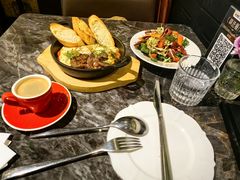 -LESCEDARS Brasserie Bistro香柏树