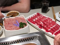 -海底捞火锅鲜切牛肉主题店(长寿路店)