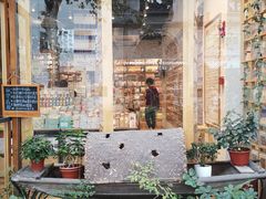 -猫的天空之城概念书店(杭州南宋御街店)