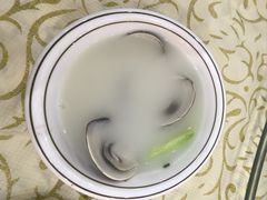 -鹏城人家海鲜酒家·23年老字号(较场尾店)