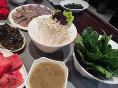 -洞子口重庆鲜货火锅(楚翘城旗舰店)