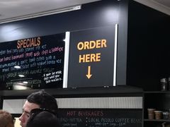 -12 Rocks Beach Bar Cafe